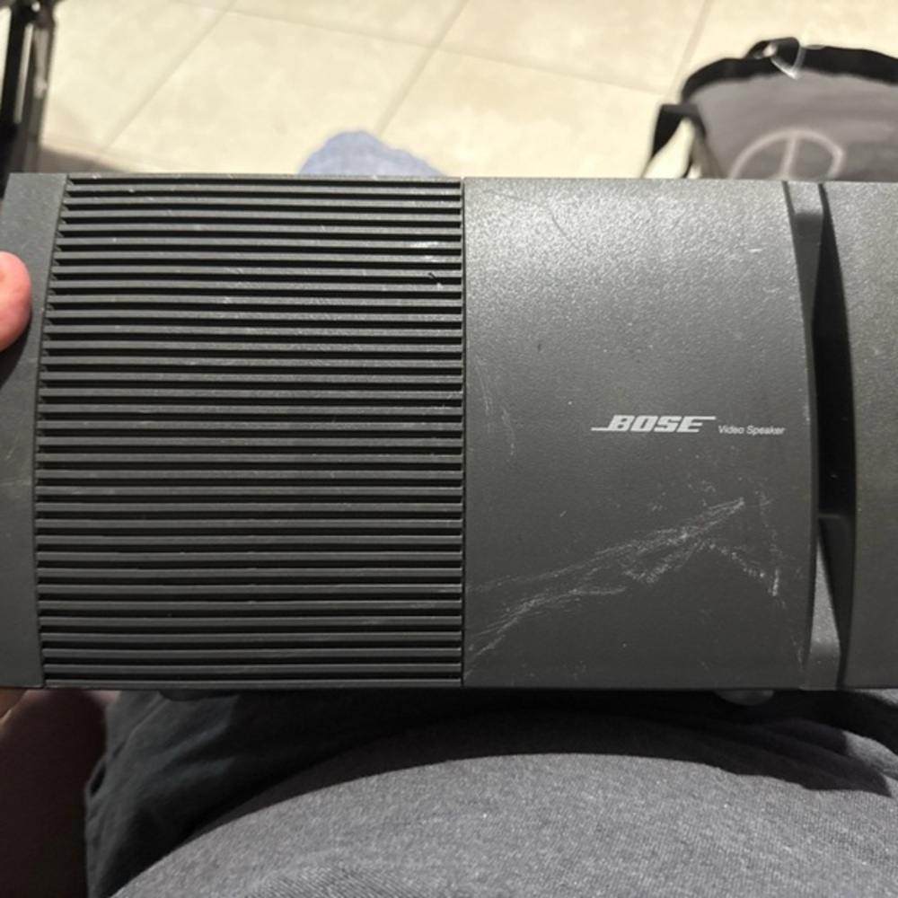Bose Model 100 Video Bookshelf Speaker - Black Single Speaker